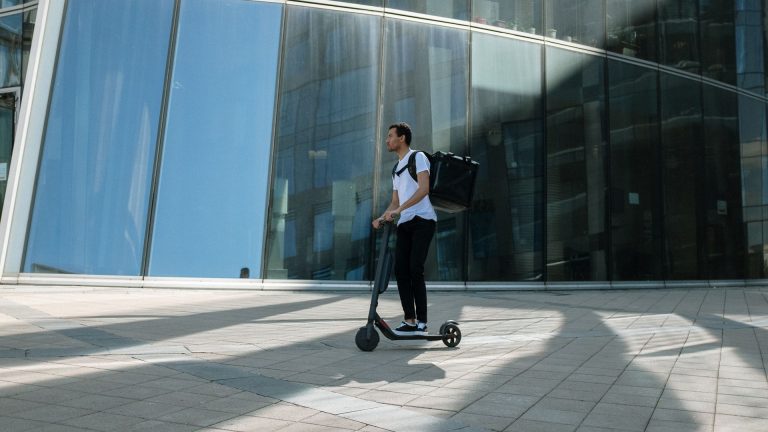 Scooter électrique 125 : lequel choisir en 2026 ?